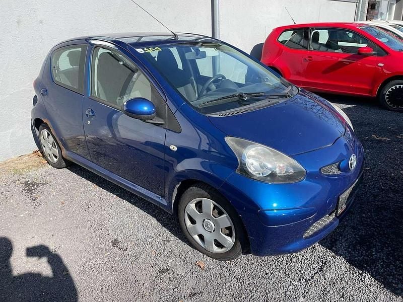 Gebraucht Toyota Aygo Basis 68 PS (50 kW) 2007 Blue mica Kleinwagen