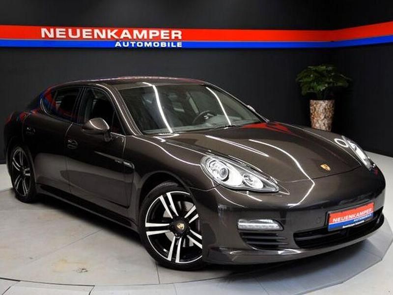 Andere Gebraucht 2012 Porsche Panamera Chrono Limousine | 39.990 € (Fairer Preis) - Bild 1/4