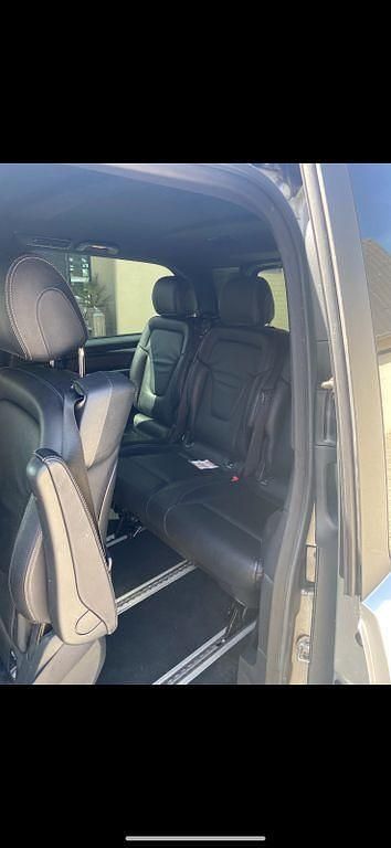 Gebraucht Mercedes V250 190 PS (139 kW) 2014 Silber Van / Kleinbus