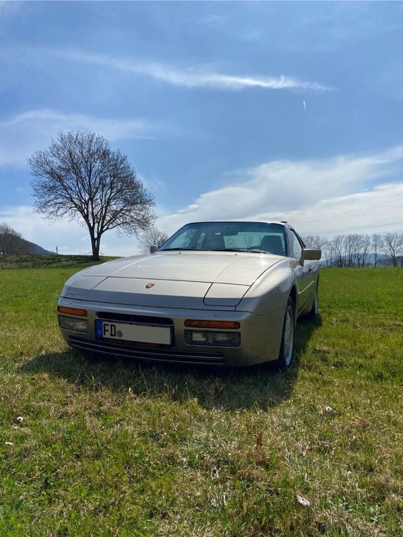 Beige Gebraucht 1989 Porsche 944 S2 Coupé | 29.950 € - Bild 1/4