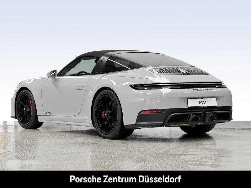 Neu Porsche 992 541 PS (397 kW) 2025 Weiss Coupé