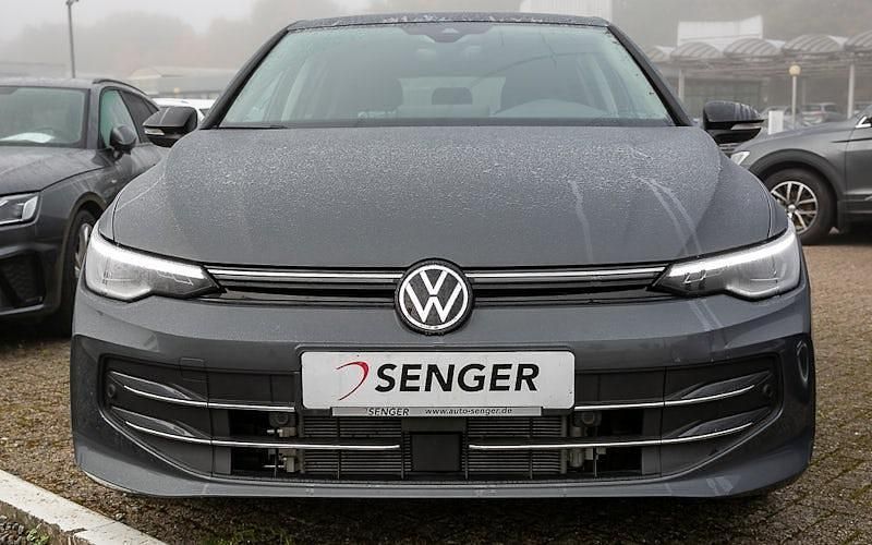 Gebraucht VW Golf Goal 150 PS (110 kW) 2025 Grau Limousine