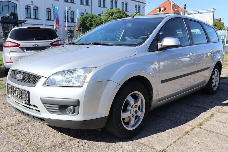 Silber Gebraucht 2006 Ford Focus Fun X Kombi | 999 € (Superpreis) - Bild 1/4