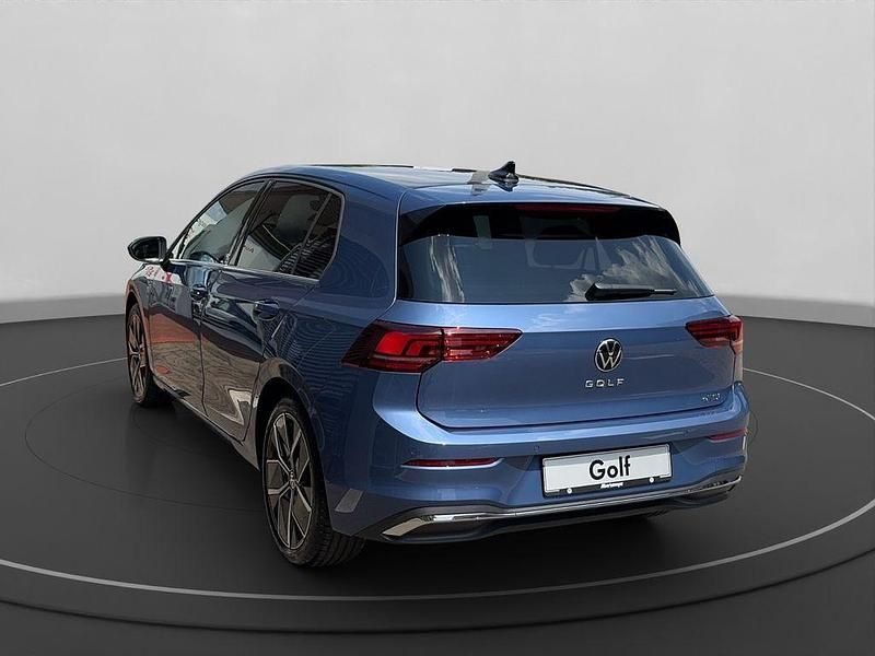 Gebraucht VW Golf VIII Edition 150 PS (110 kW) 2024 Blau Limousine