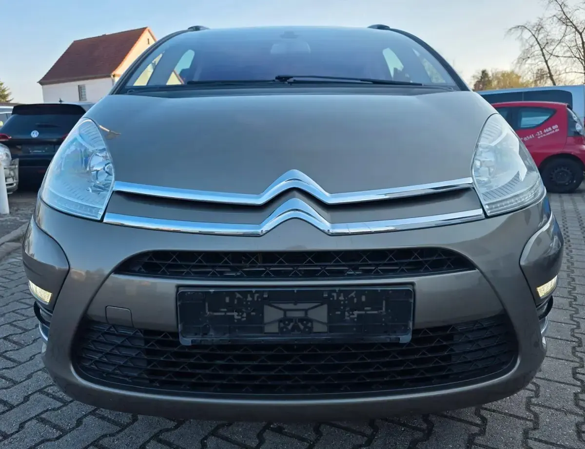 Gebraucht Citroën Grand C4 Picasso SELECTION 120 PS (88 kW) 2012 Braun Van / Kleinbus