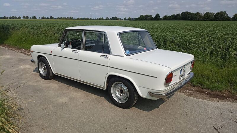 Weiß Gebraucht 1970 Lancia Fulvia Limousine | 8.000 € - Bild 1/4