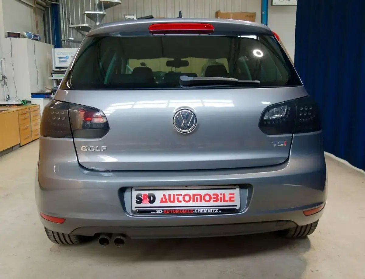Gebraucht VW Golf VII Style 122 PS (89 kW) 2012 United grey Kleinwagen
