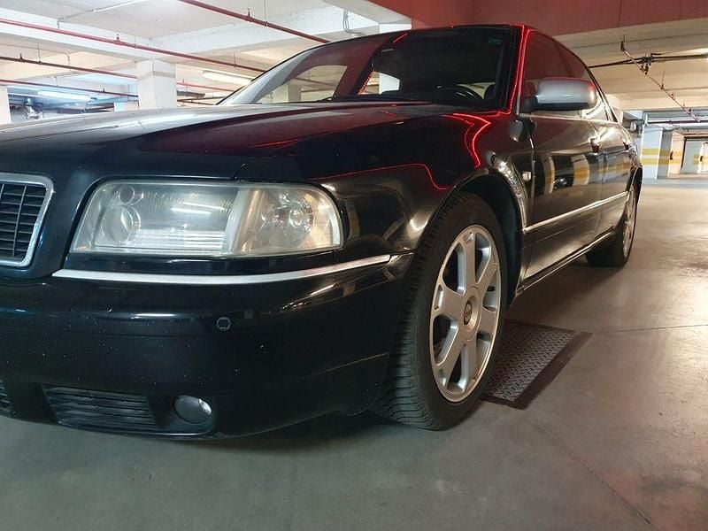 Gebraucht Audi S8 Sport 360 PS (264 kW) 2001 Schwarz Limousine