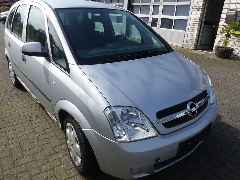 Gebraucht Opel Meriva Enjoy 101 PS (74 kW) 2003 Silber Van / Kleinbus