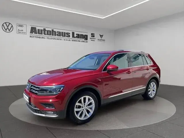 Gebraucht VW Tiguan Highline 150 PS (110 kW) 2019 Rot SUV