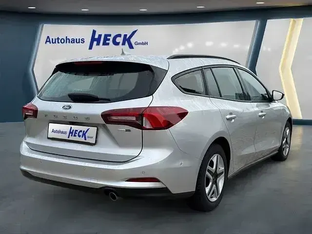 Gebraucht Ford Focus Cool & Connect 125 PS (91 kW) 2022 Silber Kombi