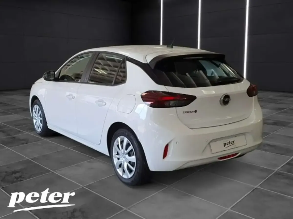 Gebraucht Opel Corsa-e Edition 100 kW (136 PS) 2022 Jade weiss/arktis weiss Kleinwagen
