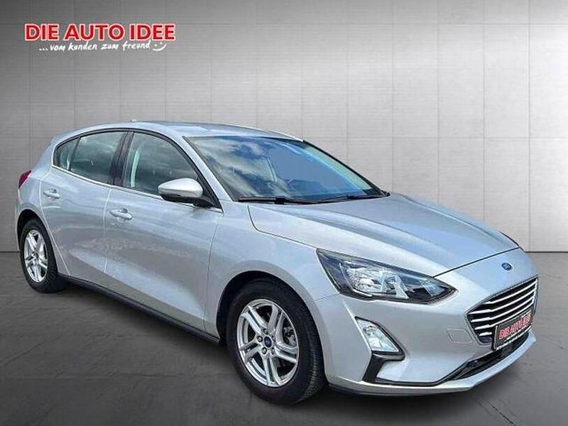 Gebraucht Ford Focus Cool & Connect 125 PS (91 kW) 2021 Silber Limousine