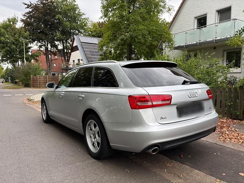 Usado Audi A6 245 HP (180 kW) 2012 Cinzento Carrinha