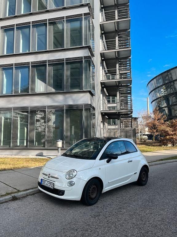Weiß Gebraucht 2011 Fiat 500 Limousine | 2.800 € (Superpreis) - Bild 1/4