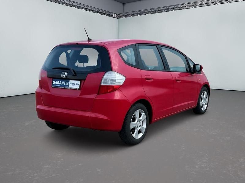 Gebraucht Honda Jazz 90 PS (66 kW) 2011 Rot Kleinwagen