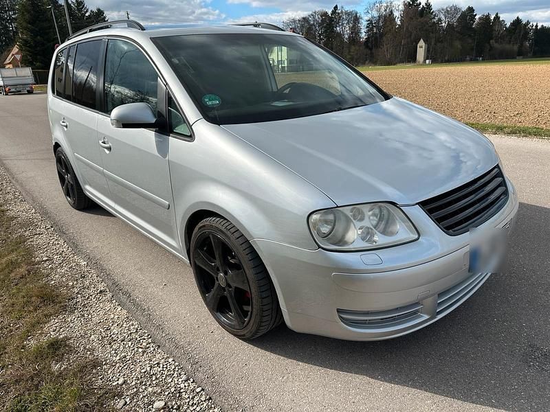 Gebraucht VW Touran 101 PS (74 kW) 2004 Silber Van / Kleinbus