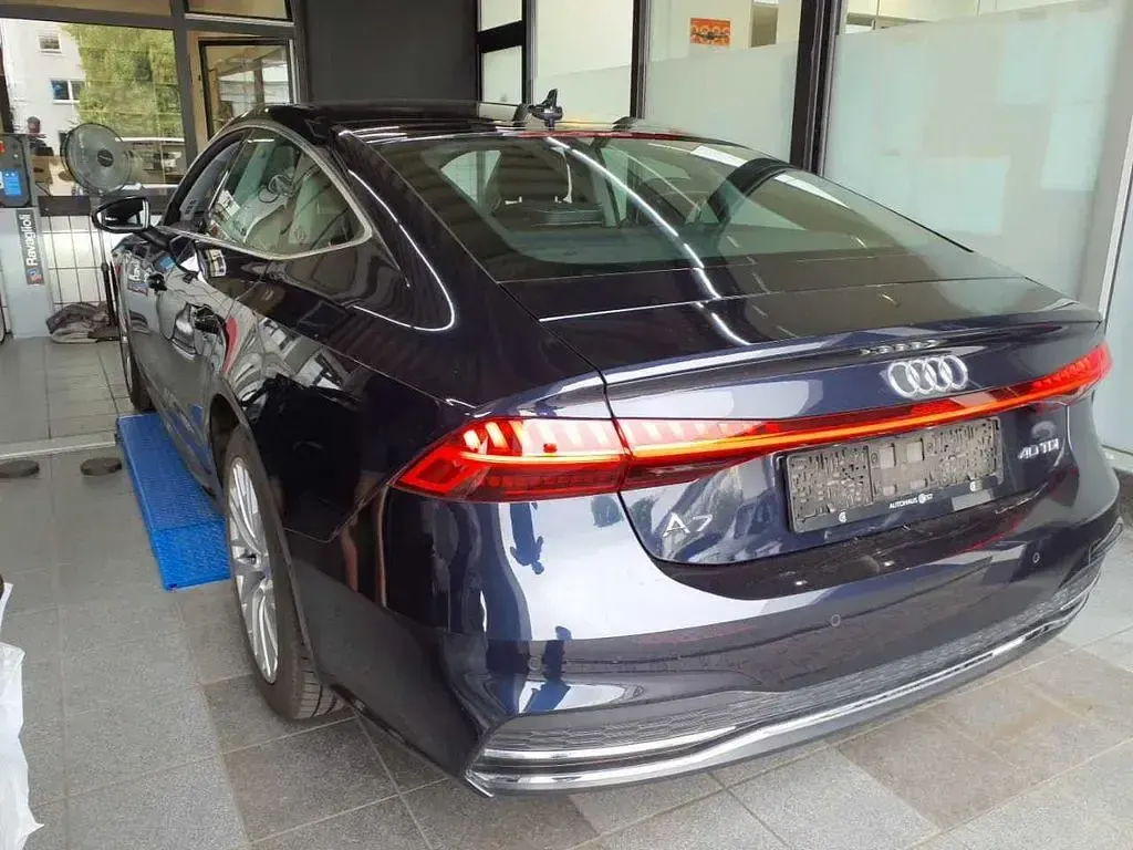 Gebraucht Audi A7 Sportback S-Line 204 PS (150 kW) 2023 Firmamentblau metallic Kleinwagen
