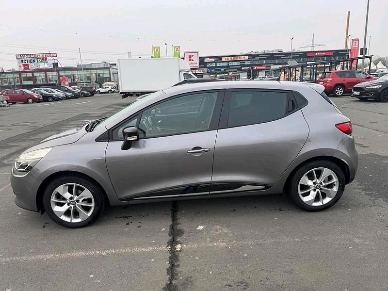 Gebraucht Renault Clio IV 75 PS (55 kW) 2016 Violet Kleinwagen