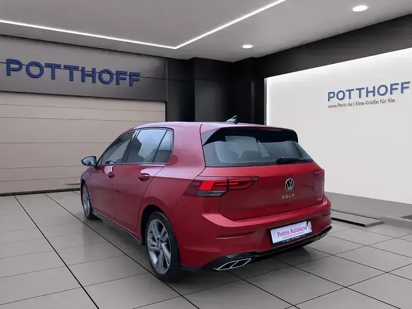 Gebraucht VW Golf VIII R-line 131 PS (96 kW) 2022 Rot Limousine