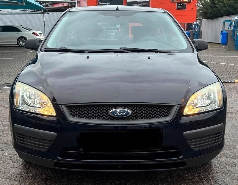 Second-hand Ford Focus 80 CP (58 kW) 2006 Albastru Hatchback
