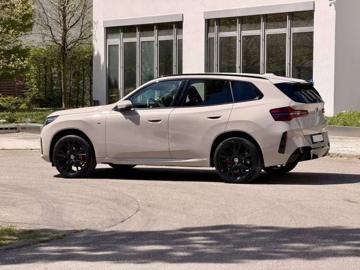 Gebraucht BMW X3 M Sport 197 PS (144 kW) 2025 Beige SUV