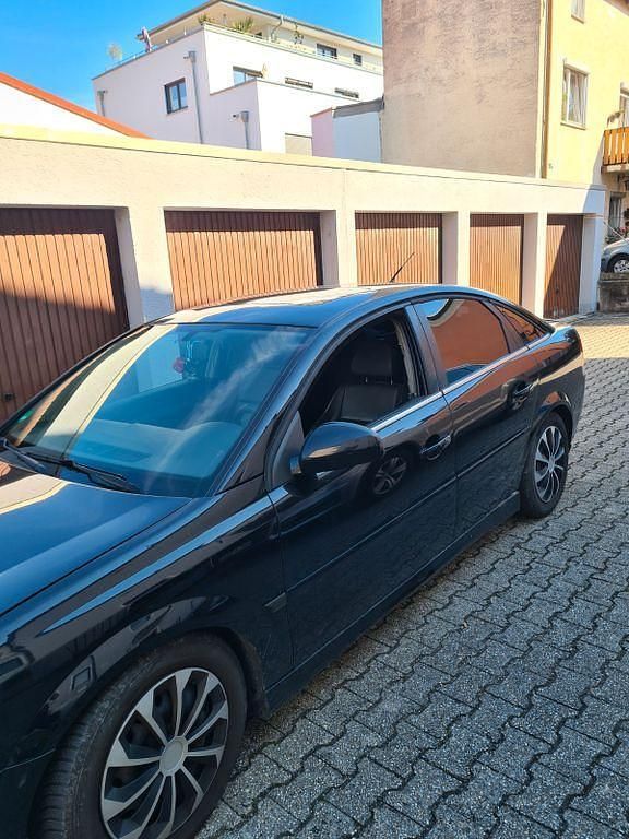 Schwarz Gebraucht 2007 Opel Vectra GTS Limousine | 2.699 € - Bild 1/4