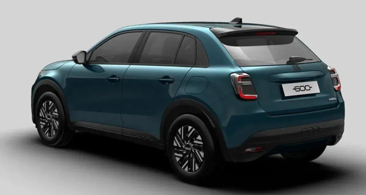 Neu Fiat 600 Pop 110 PS (80 kW) 2026 Mare grün SUV