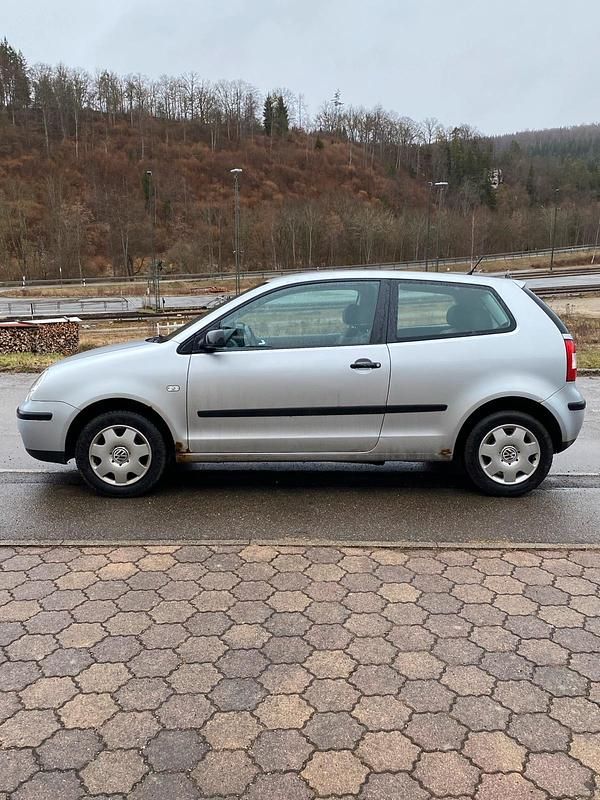 Gebraucht VW Polo 54 PS (39 kW) 2004 Grau Kleinwagen