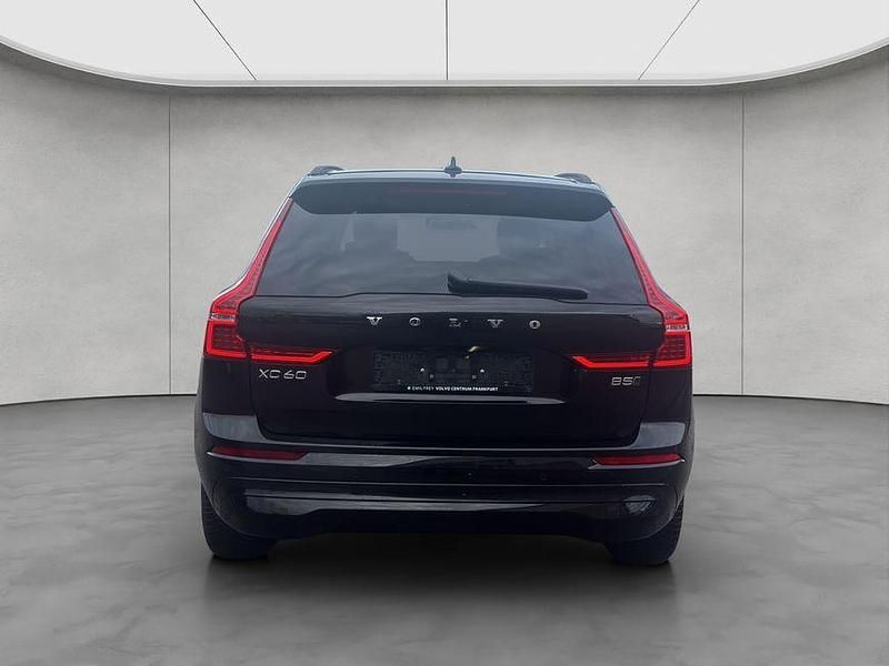 Gebraucht Volvo XC60 Core 250 PS (183 kW) 2024 Schwarz SUV