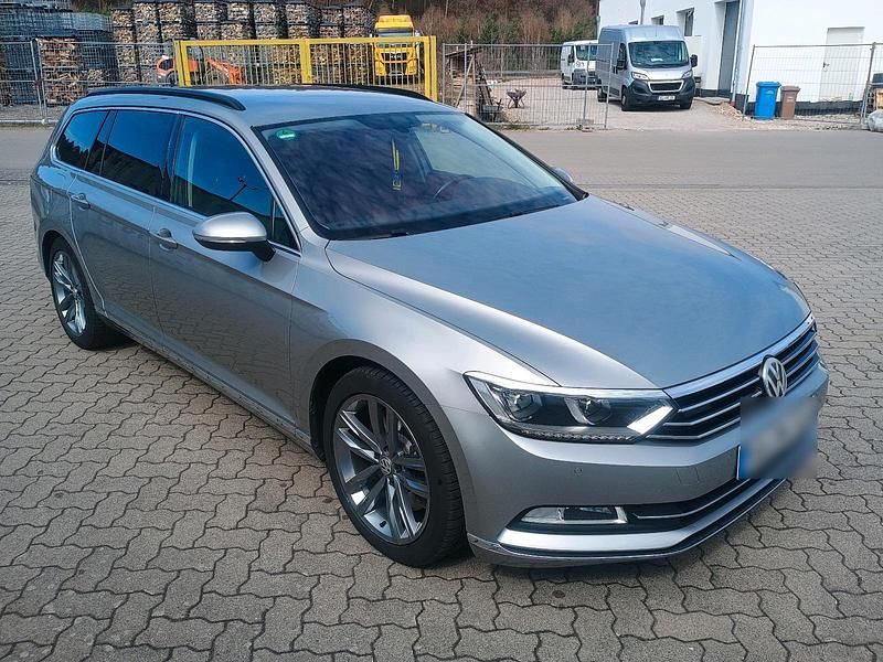 Używany VW Passat 239 KM (175 kW) 2014 Szary Kombi