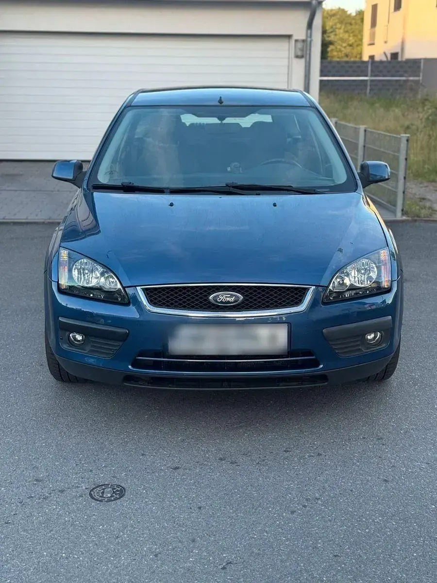 Usado Ford Focus Sport 116 CV (85 kW) 2006 Azul Familiar