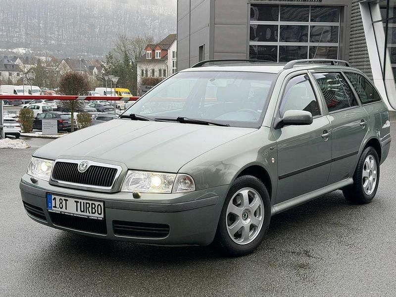 Używany Skoda Octavia Elegance 150 KM (110 kW) 2002 Zielony Kombi
