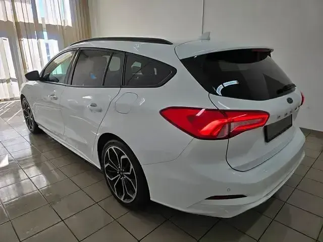 Usata Ford Focus ST-Line 182 CV (133 kW) 2019 Bianco Station wagon