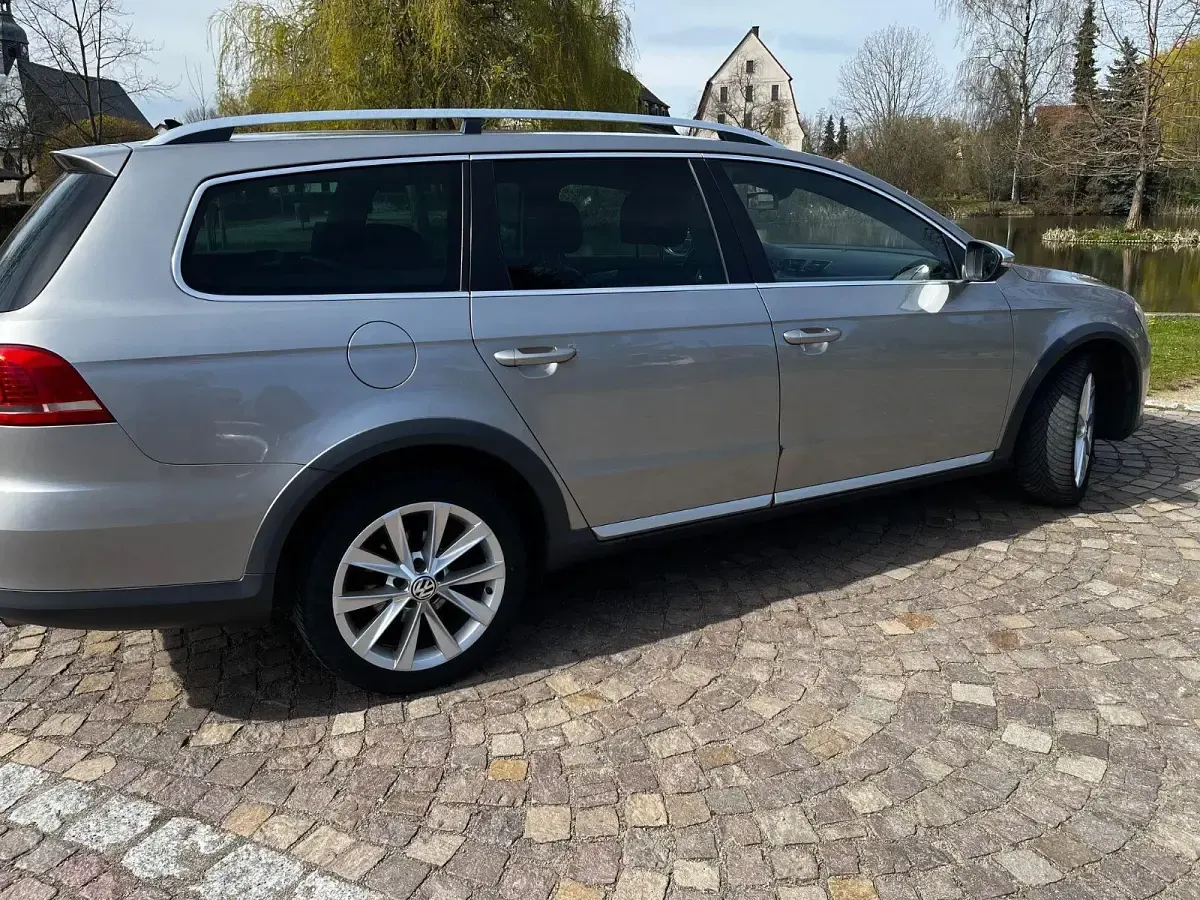 Gebraucht VW Passat Alltrack Basis 177 PS (130 kW) 2012 Silber Kombi