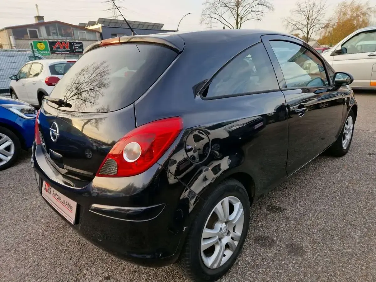 Gebraucht Opel Corsa Edition 87 PS (63 kW) 2010 Schwarz Kleinwagen