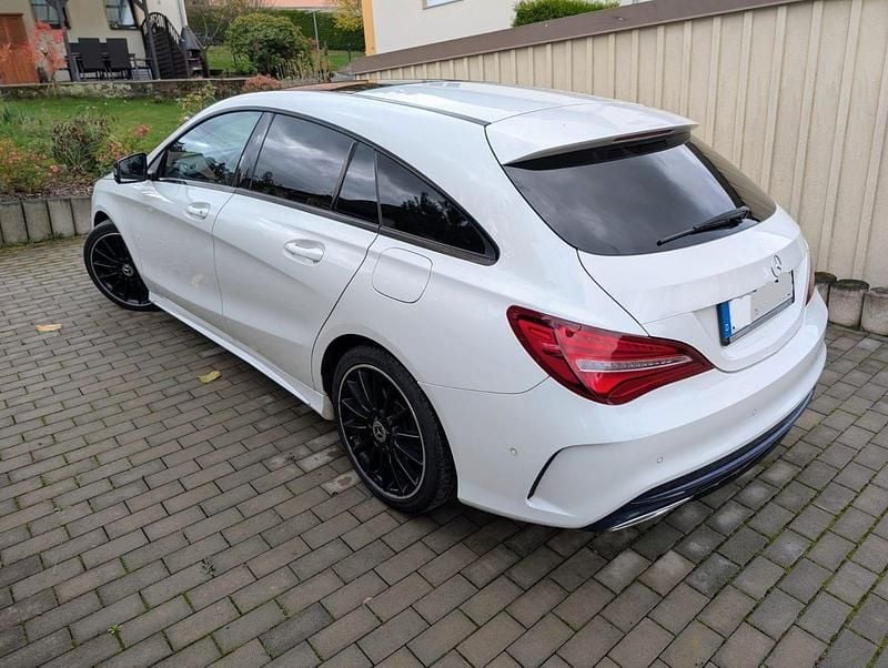 Gebraucht Mercedes CLA220 AMG 177 PS (130 kW) 2017 Weiß Limousine