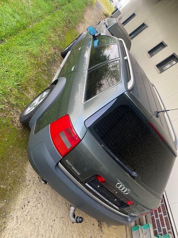 Grün Gebraucht 2001 Audi A6 Allroad Kombi | 7.200 € (Teuer) - Bild 1/4