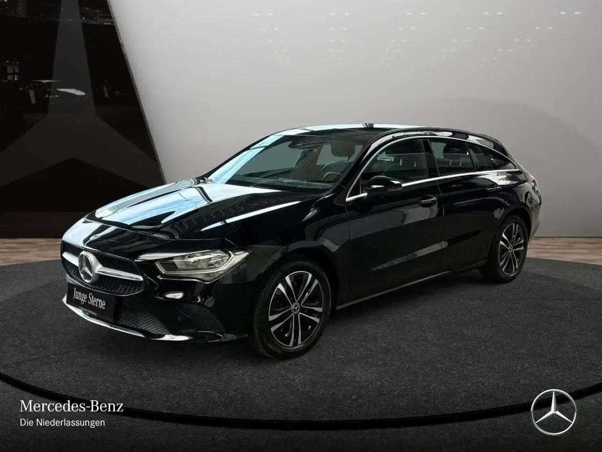 Gebraucht Mercedes CLA250 Progressive 224 PS (164 kW) 2023 Nachtschwarz Coupé