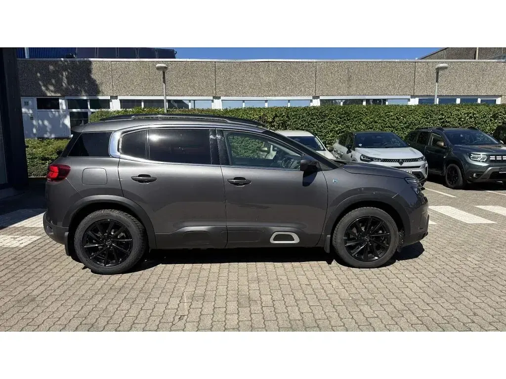 Gebraucht Citroën C5 Aircross Shine 181 PS (133 kW) 2021 Lackierung platiniumgrau/typ aussenverk (metallic) SUV