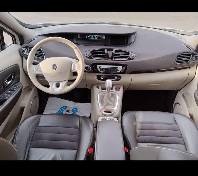 Weiß Gebraucht 2012 Renault Grand Scénic III Luxe Van / Kleinbus | 6.799 € - Bild 1/4