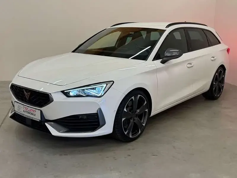 Gebraucht Cupra Leon VZ 245 PS (180 kW) 2024 Weiß Limousine