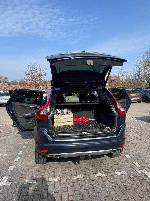Gebraucht Volvo XC60 181 PS (133 kW) 2014 Blau SUV