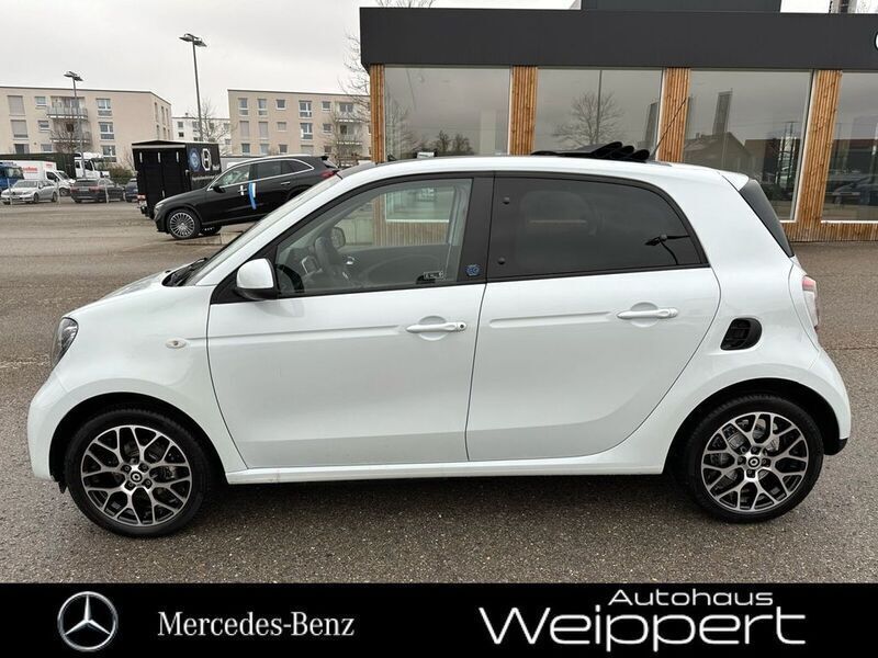 Gebraucht Smart ForFour Electric Drive Prime Exclusive 60 kW (82 PS) 2021 Weiß Limousine