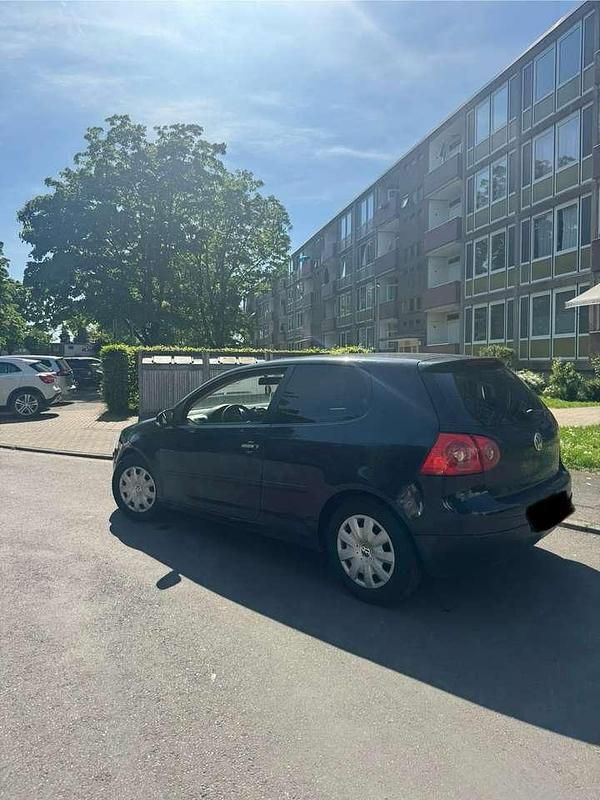 Gebraucht VW Golf IV Trendline 116 PS (85 kW) 2004 Blau Kleinwagen