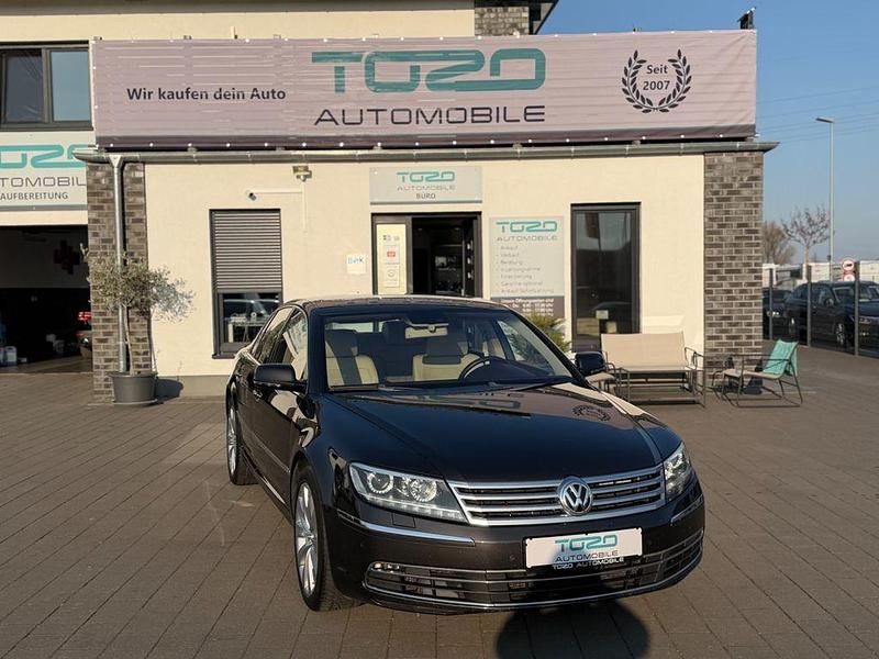 Second-hand VW Phaeton 334 CP (245 kW) 2016 Maro Berlinǎ