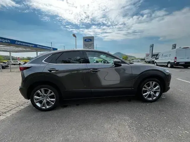 Używany Mazda CX-30 Selection 122 KM (89 kW) 2021 Szary SUV
