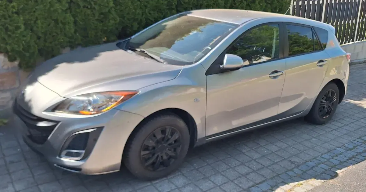 Usata Mazda 3 105 CV (77 kW) 2011 Grigio Berlina