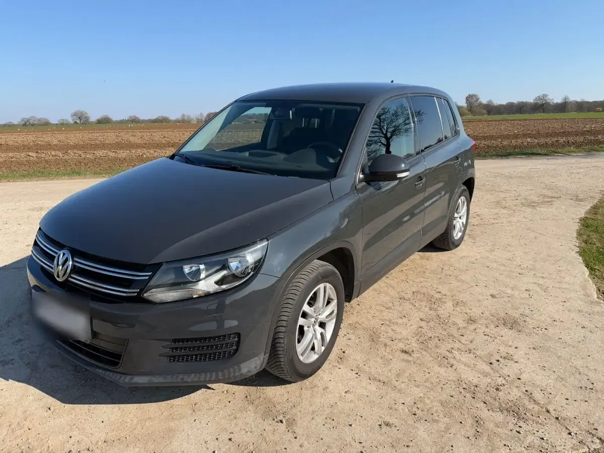 Usata VW Tiguan Trendline 122 CV (89 kW) 2015 Grigio SUV