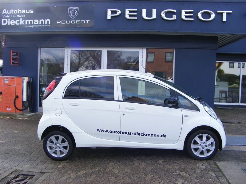 Weiß Gebraucht 2019 Peugeot iON Kleinwagen | 8.990 € (Teuer) - Bild 1/4
